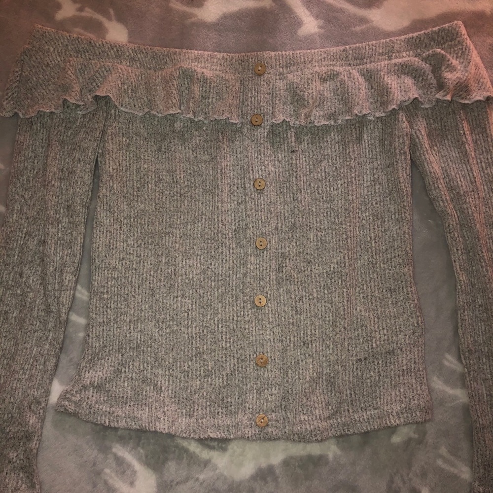 Ribbed long sleeve tank top .